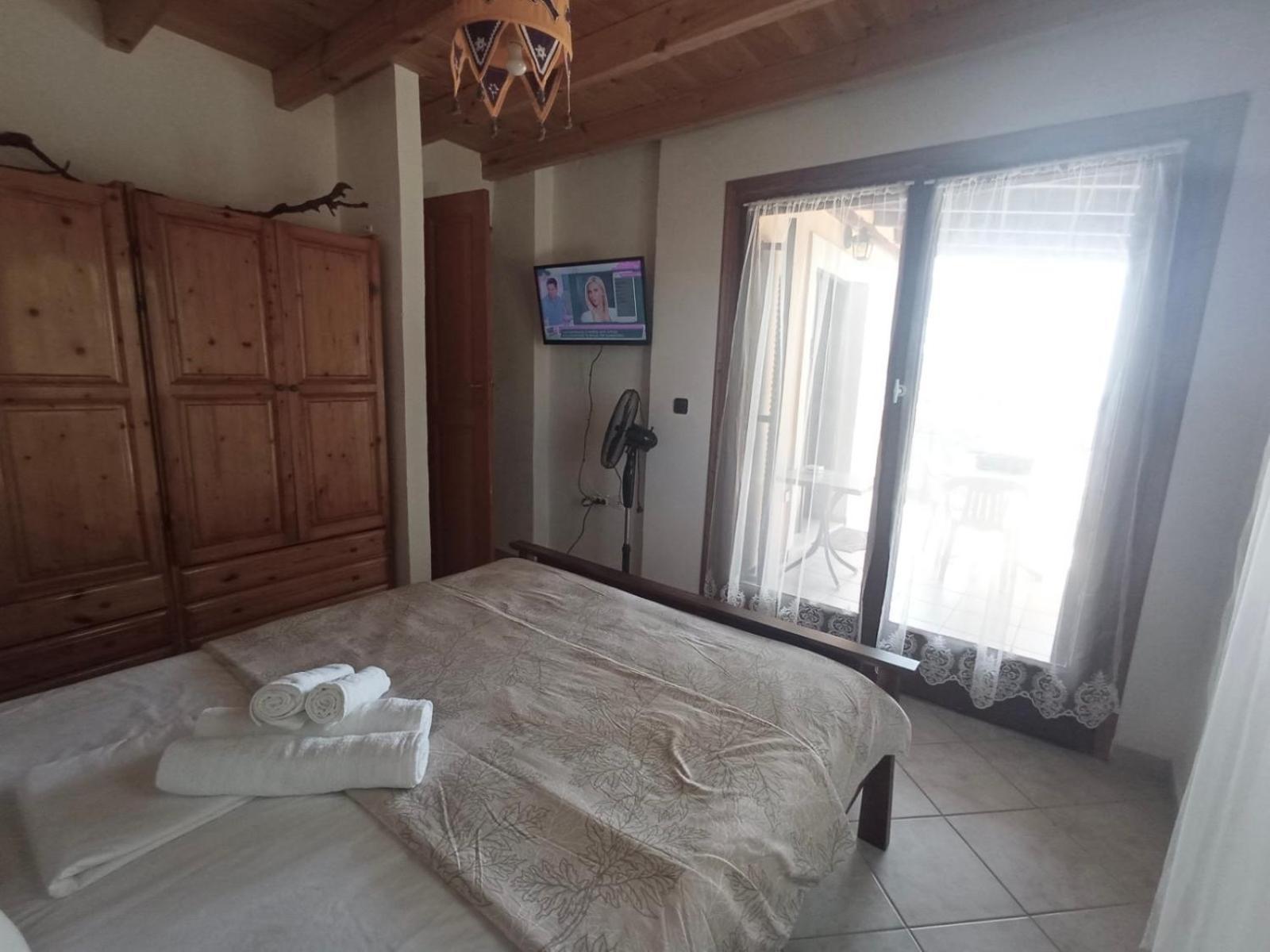 Marina House Next To Halikounas Beach Екстер'єр фото