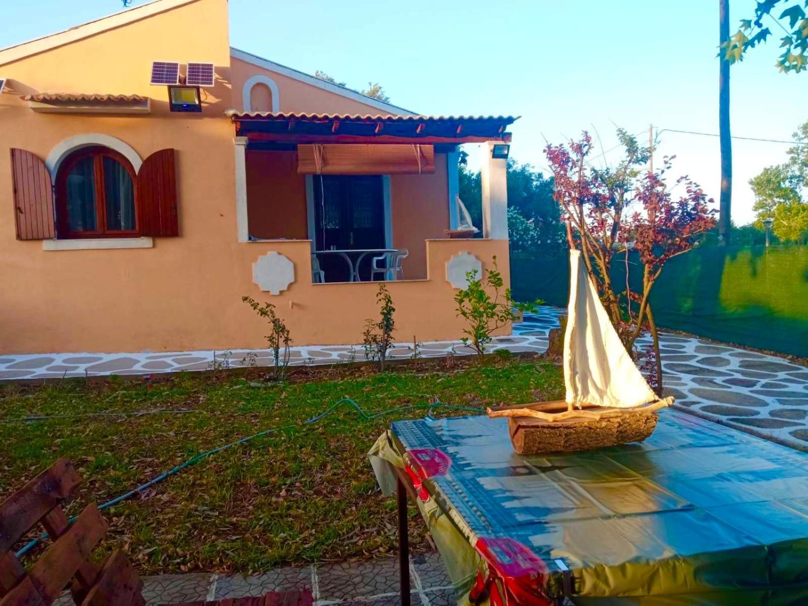 Marina House Next To Halikounas Beach Екстер'єр фото